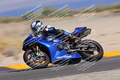 media/Oct-08-2022-SoCal Trackdays (Sat) [[1fc3beec89]]/Turn 16 (125pm)/